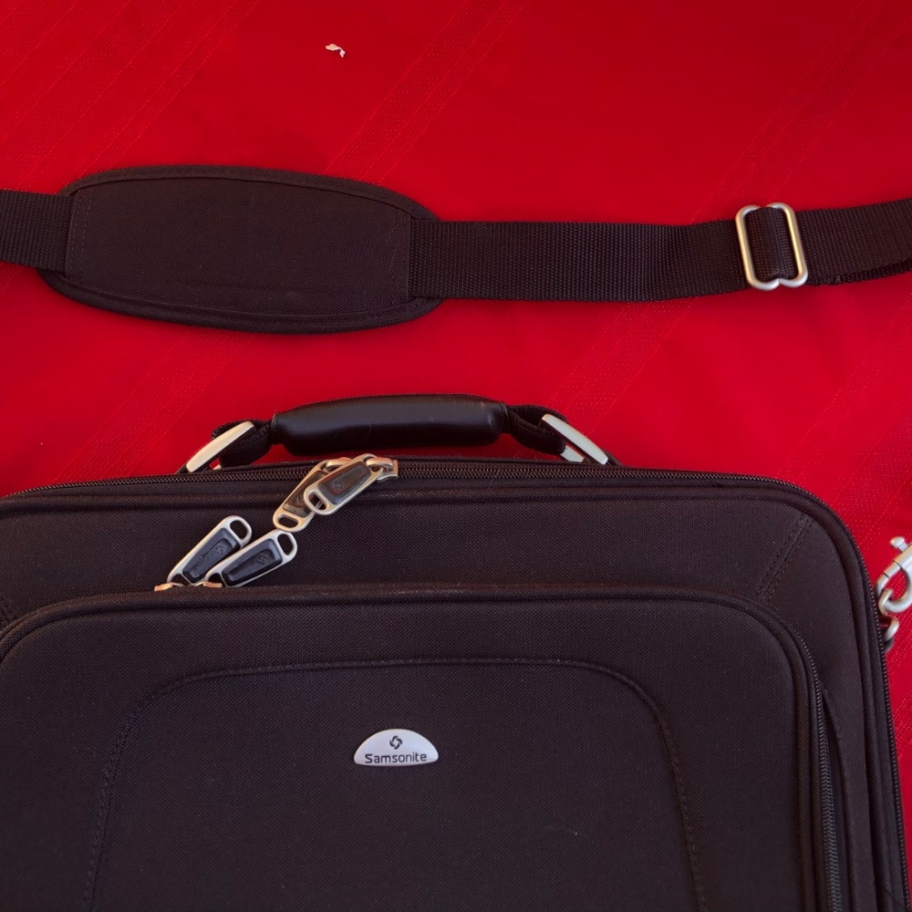 Samsonite Computer briefcase. - image 8